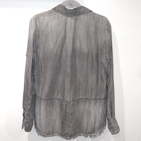 Bella Dahl Soft Tencel Button Front Shirt w/Frayed Hem Size Medium Chambray Grey - Picture 7 of 15